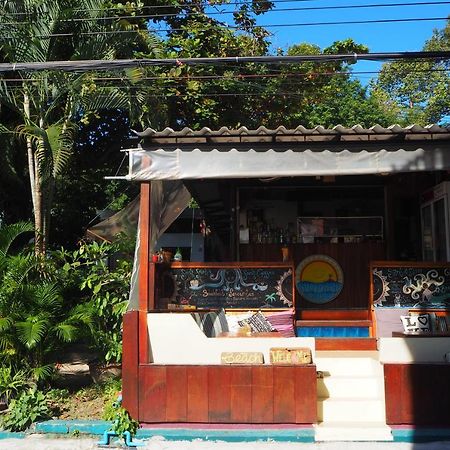 Sundaze Samet Hostel & Hangout Koh Samet Exterior photo