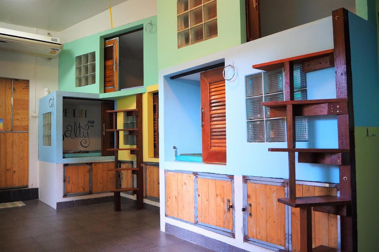 Sundaze Samet Hostel & Hangout Koh Samet Exterior photo