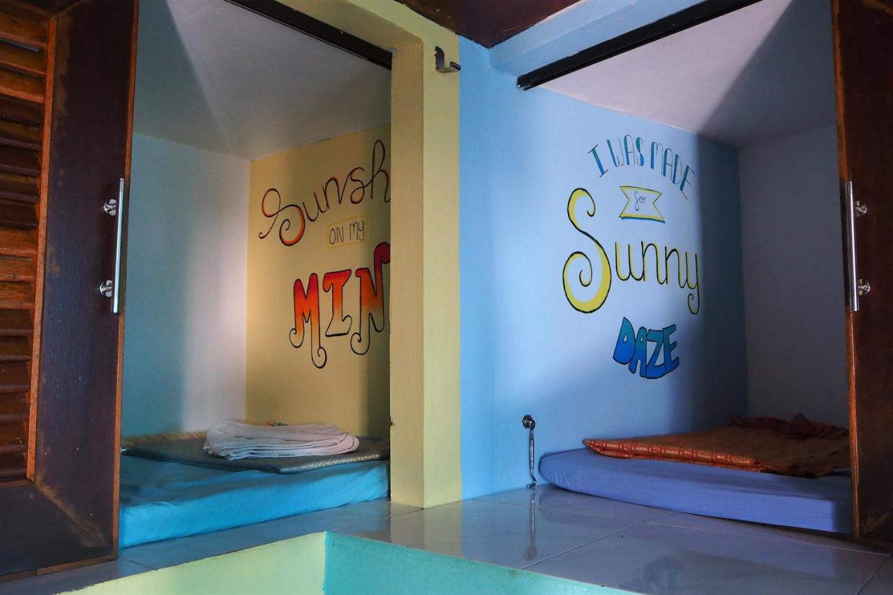 Sundaze Samet Hostel & Hangout Koh Samet Exterior photo