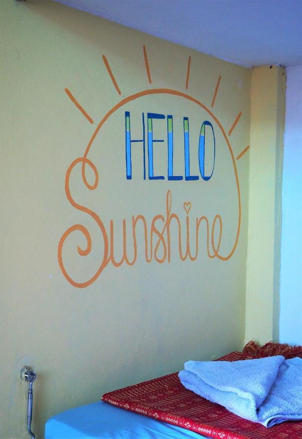 Sundaze Samet Hostel & Hangout Koh Samet Exterior photo